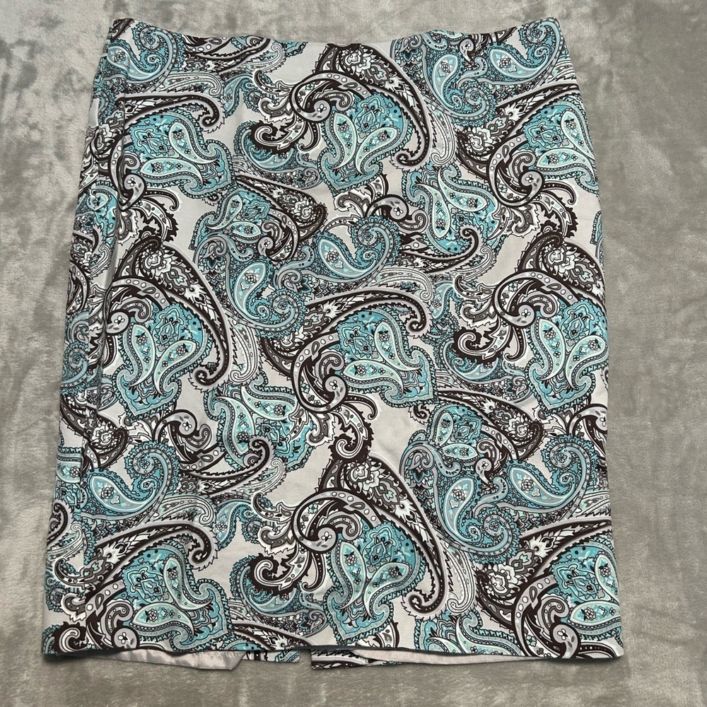 Liz Claiborne Knee Length Skirt Women’s 14 Paisley Teal Office Career
